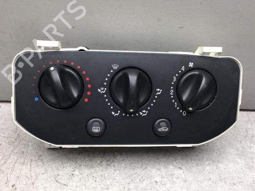 AC-Styringsenhed/Manøvreenhed RENAULT CLIO II (BB_, CB_) 1.2 (BB0A, BB0F, BB10, BB1K, BB28, BB2D, BB2H, CB0A,... (58 hp) 25557226