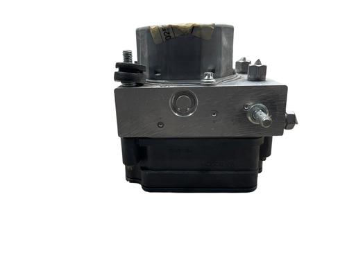 Used ABS pump ABS pump DACIA SANDERO II 1.5 Blue dCi 95 (B8JL) (95 hp) 28203657 28203657