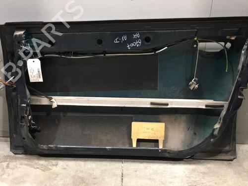 Used Right front door Right front door 25556164 25556164