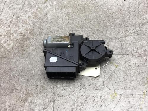 Used Left front window motor VW POLO (9N_, 9A_) 1.4 TDI (75 hp) 27345163