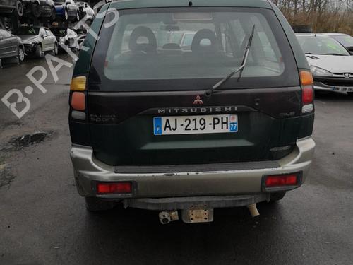 Seat buckle MITSUBISHI PAJERO SPORT I (K7_, K9_) 2.5 TD (K94W, K74T) | BP25525400I32 