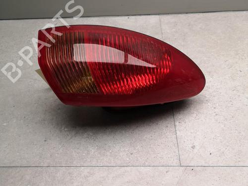 Venstre Baklys ALFA ROMEO 147 (937_) 1.6 16V T.SPARK (937.AXA1A, 937.AXB1A, 937.BXB1A) (120 hp) 25526074