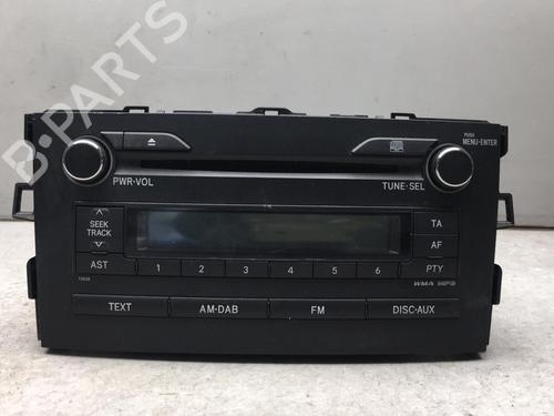 Used Radio TOYOTA AURIS (_E15_) 1.4 D-4D (NDE150_, NDE150R) (90 hp) 25534038