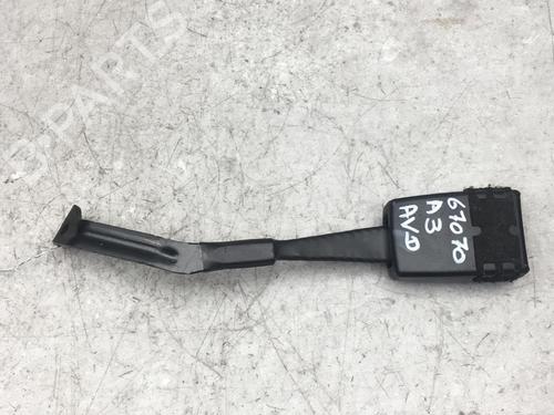 seat-buckle-audi-a3-8p1-2003-2004-2005-2006-2007-2008-2009-2010-2011-2012-2013-25520501 main image