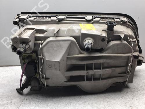 Used Left headlight MERCEDES-BENZ C-CLASS (W202) C 250 D (202.125) (113 hp) 25525559