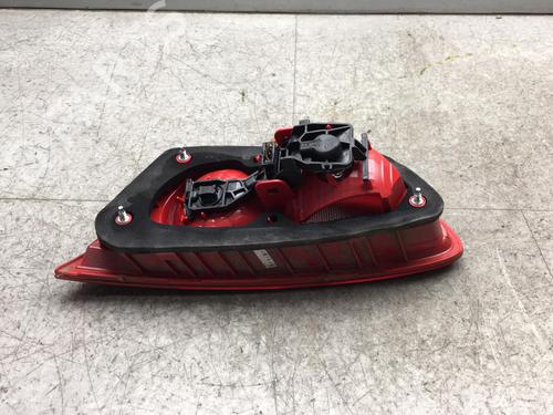 Used Left tailgate light Left tailgate light SEAT LEON (1P1) 1.6 TDI (105 hp) 25528520 25528520