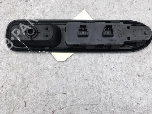 Left front window switch PEUGEOT 407 (6D_) 2.7 HDi (6DUHZJ, 6DUHZF) | BP25535272I27