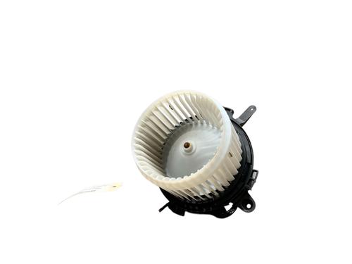 Moteur de chauffage PEUGEOT 3008 II SUV (MC_, MR_, MJ_, M4_) 1.5 BlueHDi 130 (131 hp) 25530599