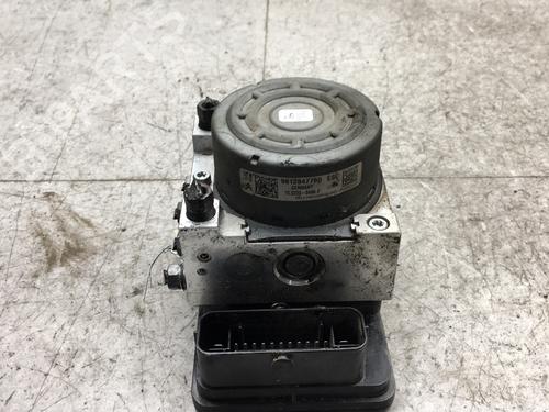 ABS pump PEUGEOT 208 I (CA_, CC_) 1.6 HDi / BlueHDi 75 | BP25570644M43