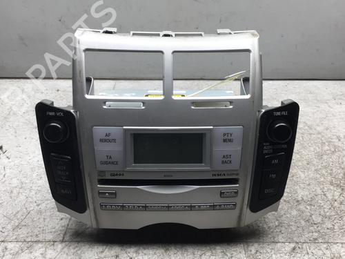 Autoradio TOYOTA YARIS (_P9_) 1.3 VVT-i (SCP90_, SCP90R) (87 hp) 25547031
