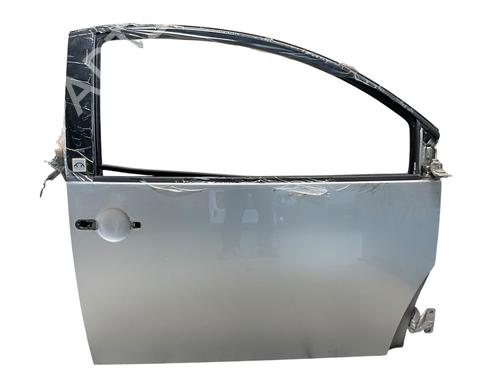 right-front-door-vw-new-beetle-9c1-1c1-1998-1999-2000-2001-2002-2003-2004-2005-2006-2007-2008-2009-2010-2011-2012-25509440 main image