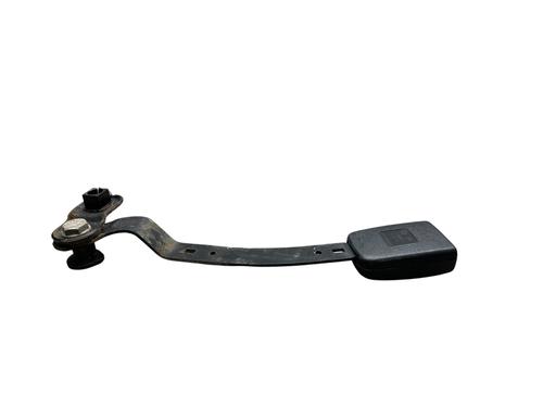 Used Seat buckle VW GOLF IV Variant (1J5) 1.9 TDI (90 hp) 31097549