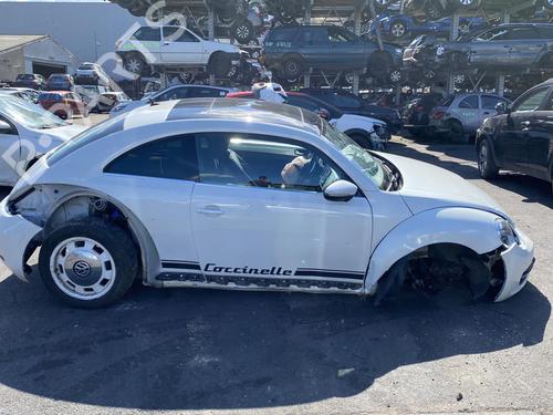 Seat buckle VW BEETLE (5C1, 5C2) 1.6 TDI | BP25539285I32  - Image 9