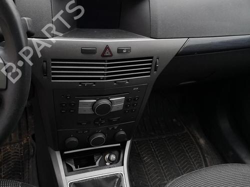 Left taillight OPEL ASTRA H (A04) 1.7 CDTI (L48) | BP25538545C34 