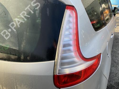 Fuse box RENAULT GRAND SCÉNIC III (JZ0/1_) 1.6 dCi (JZ00, JZ12) | BP32098073E1 