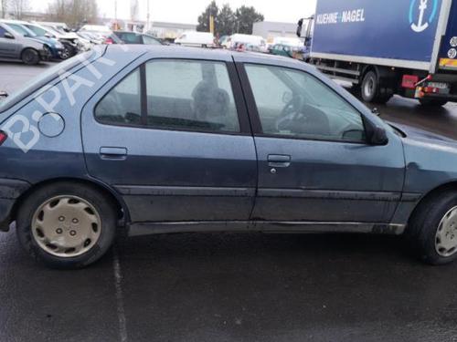 Left headlight PEUGEOT 306 (7B, N3, N5) 1.9 SRDT | BP25579550C28 