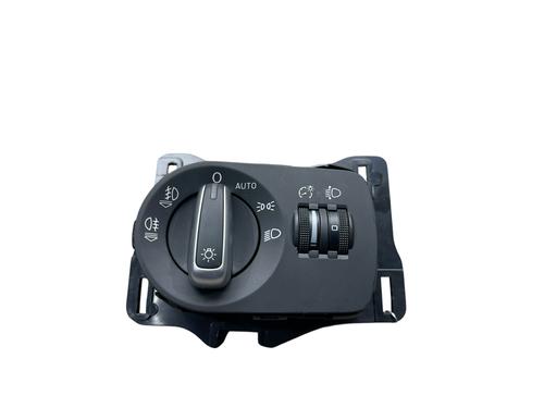 Used Headlight switch AUDI A1 Sportback (8XA, 8XF) 1.6 TDI (90 hp) 25561947