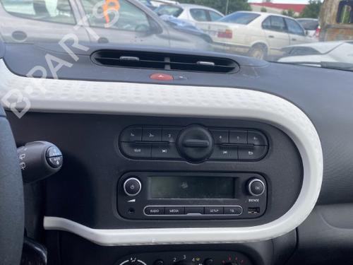 Right taillight RENAULT TWINGO III (BCM_, BCA_) 0.9 TCe 90 (BCM9, BCM2) | BP30634903C35 - Image 22