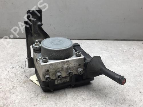 Used ABS pump RENAULT CLIO III (BR0/1, CR0/1) 1.2 16V (BR0P, CR0P) (101 hp) 25521409