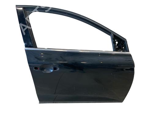 Used Right front door RENAULT MEGANE IV Hatchback (B9A/M/N_) 1.3 TCe 140 (B9NB) (140 hp) 26712809