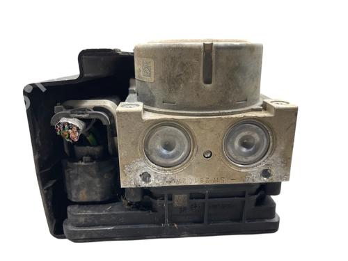 Used ABS pump ABS pump PEUGEOT 208 I (CA_, CC_) 1.5 BlueHDI 100 (102 hp) 31289799 31289799