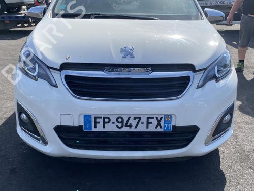 Left front fog light PEUGEOT 108 1.0 VTi 72 | BP26614807C30 - Image 8