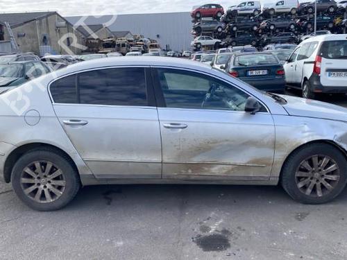 Left tailgate light VW PASSAT B6 (3C2) 2.0 TDI | BP25572171C79  - Image 11