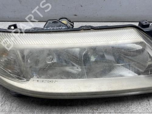 Højre forlygte RENAULT LAGUNA II (BG0/1_) 1.9 dCi (107 hp) 25501630