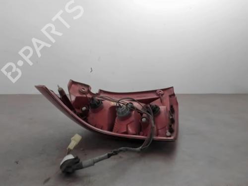 Feu arrière droit SUZUKI SWIFT III (MZ, EZ) 1.3 DDiS (RS413D) (75 hp) 25516911