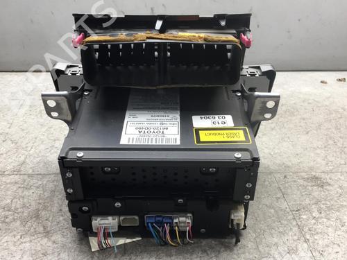 radio-toyota-yaris-_p9_-2005-2006-2007-2008-2009-2010-2011-2012-2013-2014-25546505 main image