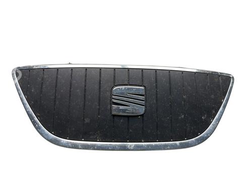 Used Grille SEAT IBIZA IV SC (6J1, 6P5) 1.4 TDI (80 hp) 26930121
