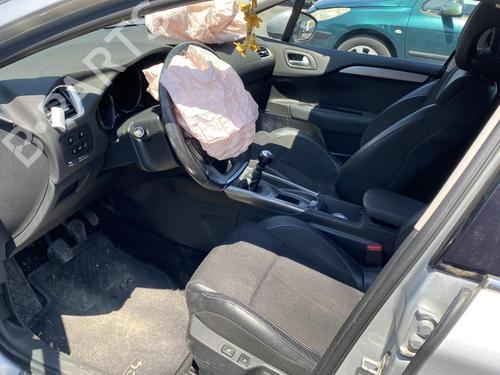 Armrest / Center console CITROËN C4 II (NC_) 1.6 HDi 115 | BP25529289I20 - Image 22