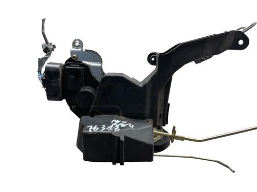 front-left-lock-toyota-rav-4-ii-_a2_-2000-2001-2002-2003-2004-2005-32854923 main image