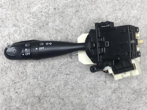 Used Switch Switch TOYOTA YARIS (_P1_) 1.4 D-4D (NLP10_, NLP10R) (75 hp) 25514737 25514737