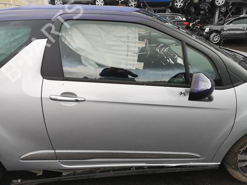 Switch CITROËN DS3 Convertible 1.6 HDi 90 | BP25585545I30  - Image 11