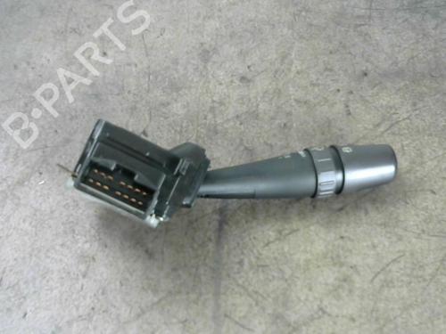 Used Steering column stalk HYUNDAI TRAJET (FO) 2.0 CRDi (113 hp) 25523772