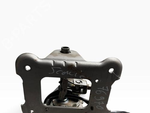 Used Hand brake Hand brake RENAULT GRAND SCÉNIC II (JM0/1_) 1.5 dCi (JM1E) (106 hp) 40449361 40449361