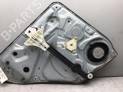 Lève-vitre arrière droit VW PASSAT B5.5 Variant (3B6) 1.9 TDI | BP25533497C25 