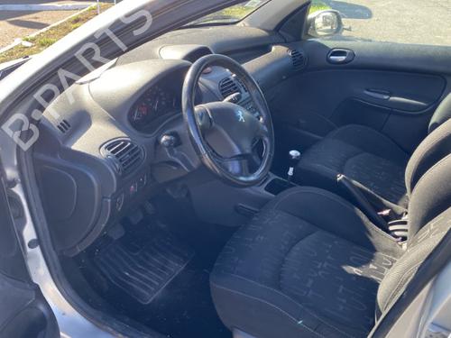 Clignotant avant gauche PEUGEOT 206 Hatchback (2A/C) 2.0 HDI 90 | BP28198788C32 