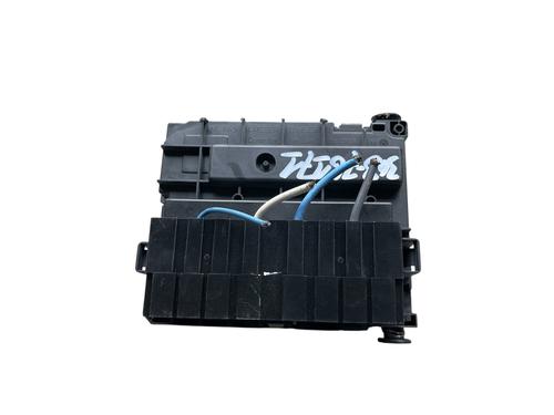 Used Fuse box Fuse box PEUGEOT 308 I (4A_, 4C_) 1.6 HDi (92 hp) 32024937 32024937