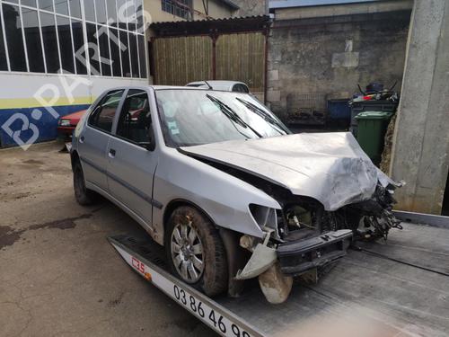 Right taillight PEUGEOT 306 (7B, N3, N5) 1.6 SR | BP25551122C35