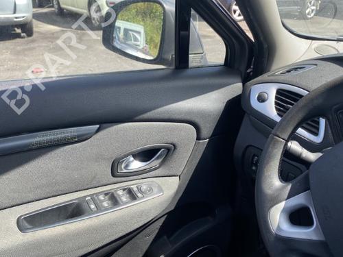 Left front window switch RENAULT GRAND SCÉNIC III (JZ0/1_) 1.9 dCi (JZ0J, JZ0N, JZ1K, JZ1S) | BP25529882I27 
