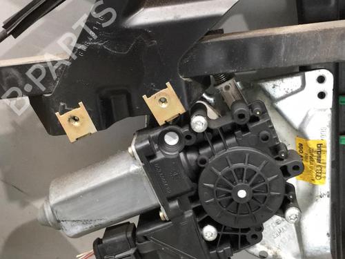 Used Front left window mechanism Front left window mechanism AUDI A4 B5 Avant (8D5) 1.9 TDI (90 hp) 25556173 25556173