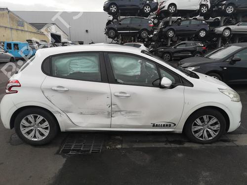 Left taillight PEUGEOT 208 I (CA_, CC_) 1.4 HDi | BP25517477C34 