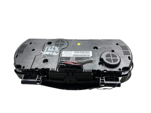 instrument-cluster-renault-megane-iv-hatchback-b9amn_-2015-33743155 main image