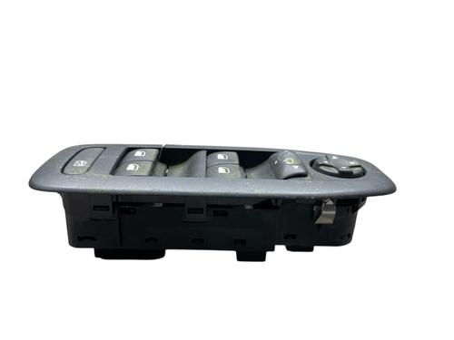Used Left front window switch Left front window switch PEUGEOT 2008 I (CU_) 1.2 THP 110 / PureTech 110 (110 hp) 31183626 31183626