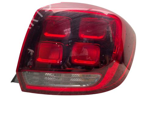 right-taillight-dacia-sandero-ii-2012-32425931 main image