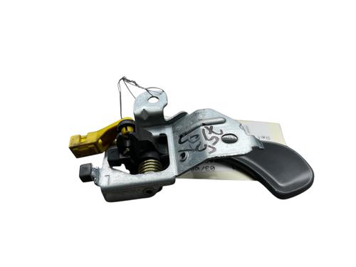 Used Front left interior door handle Front left interior door handle MITSUBISHI SPACE STAR MPV (DG_A) 1.3 16V (DG1A) (83 hp) 30156406 30156406