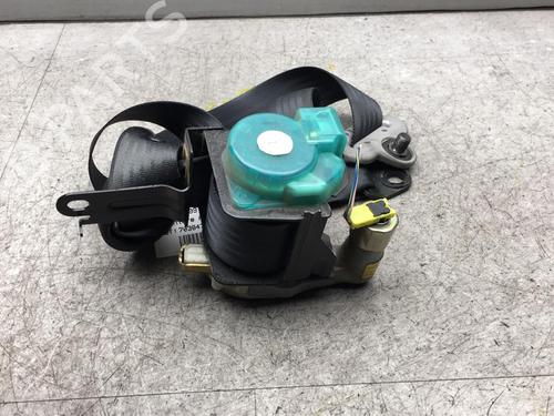 Høyre foran beltestrammer MAZDA 2 (DY) 1.4 CD | BP25515021C88 