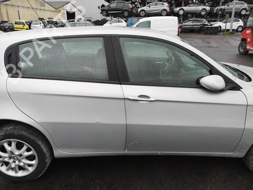 Left taillight ALFA ROMEO 147 (937_) 1.9 JTDM 8V (937.AXD1A, 937.AXU1A, 937.BXU1A) | BP25517522C34 